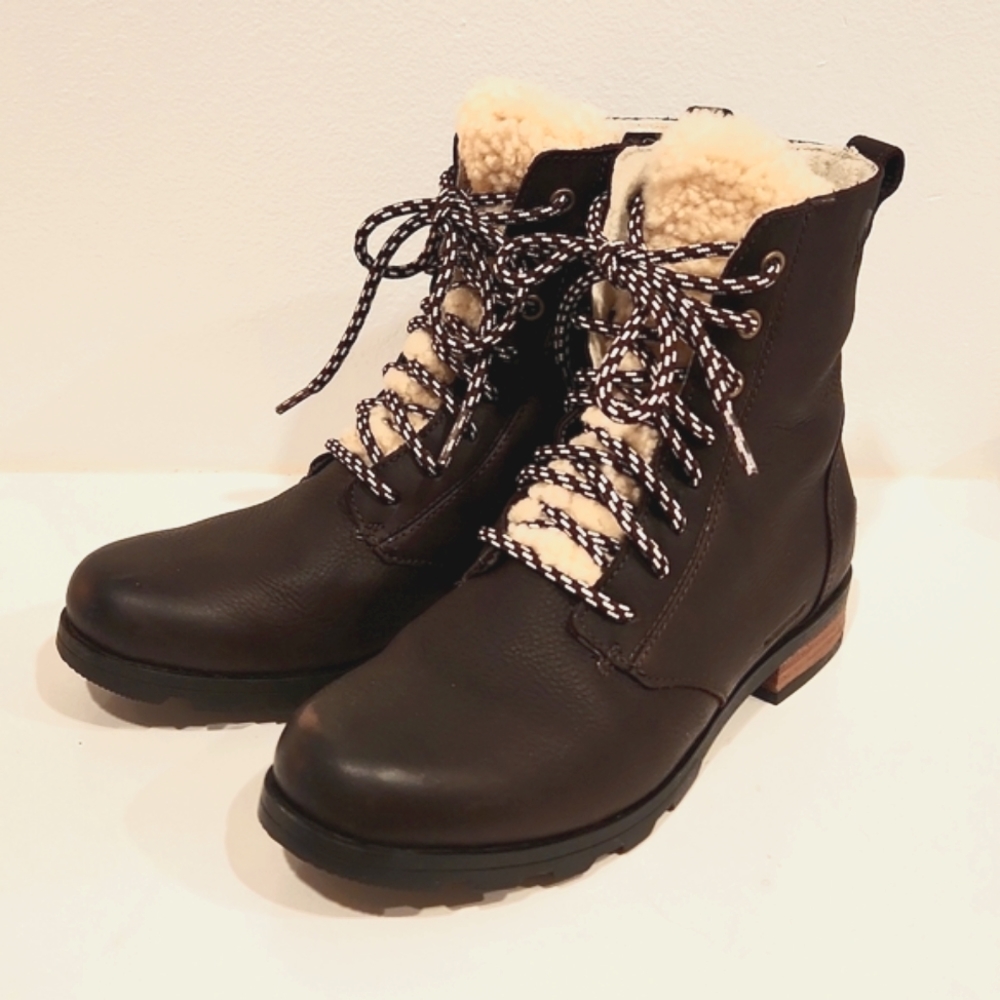 Sorel leather waterproof winter boot